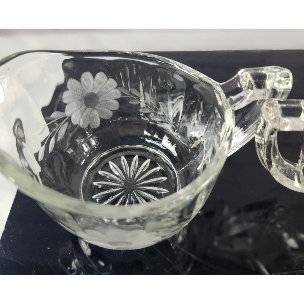 Vintage Heisey Cream Pitcher & Open Sugar Bowl‎ Daisy Design Elegant & Classy